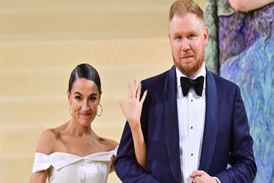 Riley Roberts Net Worth